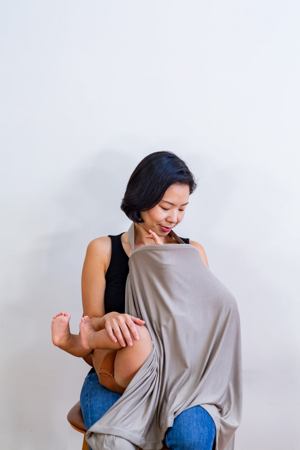 Taupe Halo Nursing Cover Bamboo