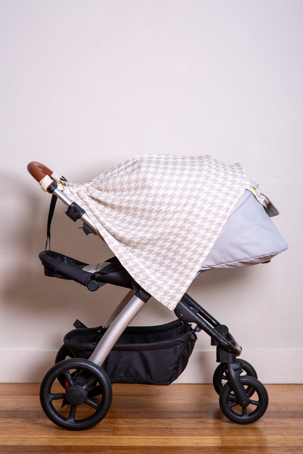 Houndstooth Neutral Halo Nursing Cover Organic Cotton