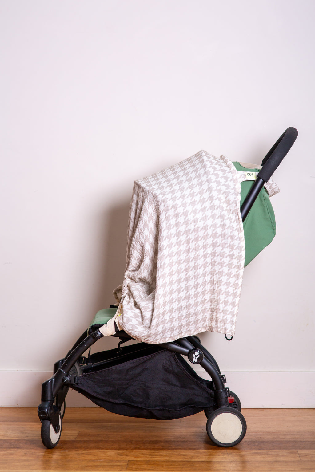 Houndstooth Neutral Halo Nursing Cover Organic Cotton