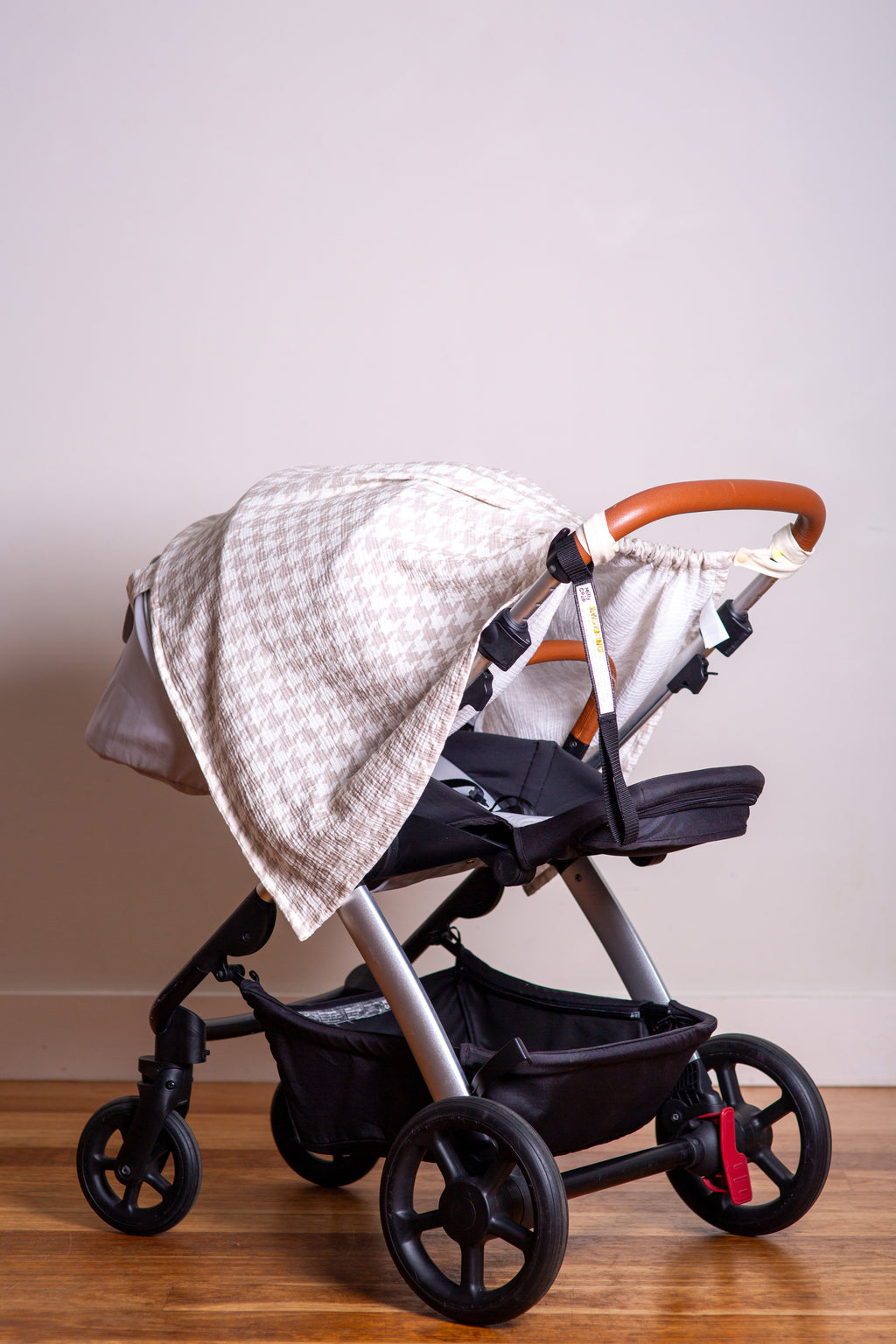 Houndstooth Neutral Halo Nursing Cover Organic Cotton